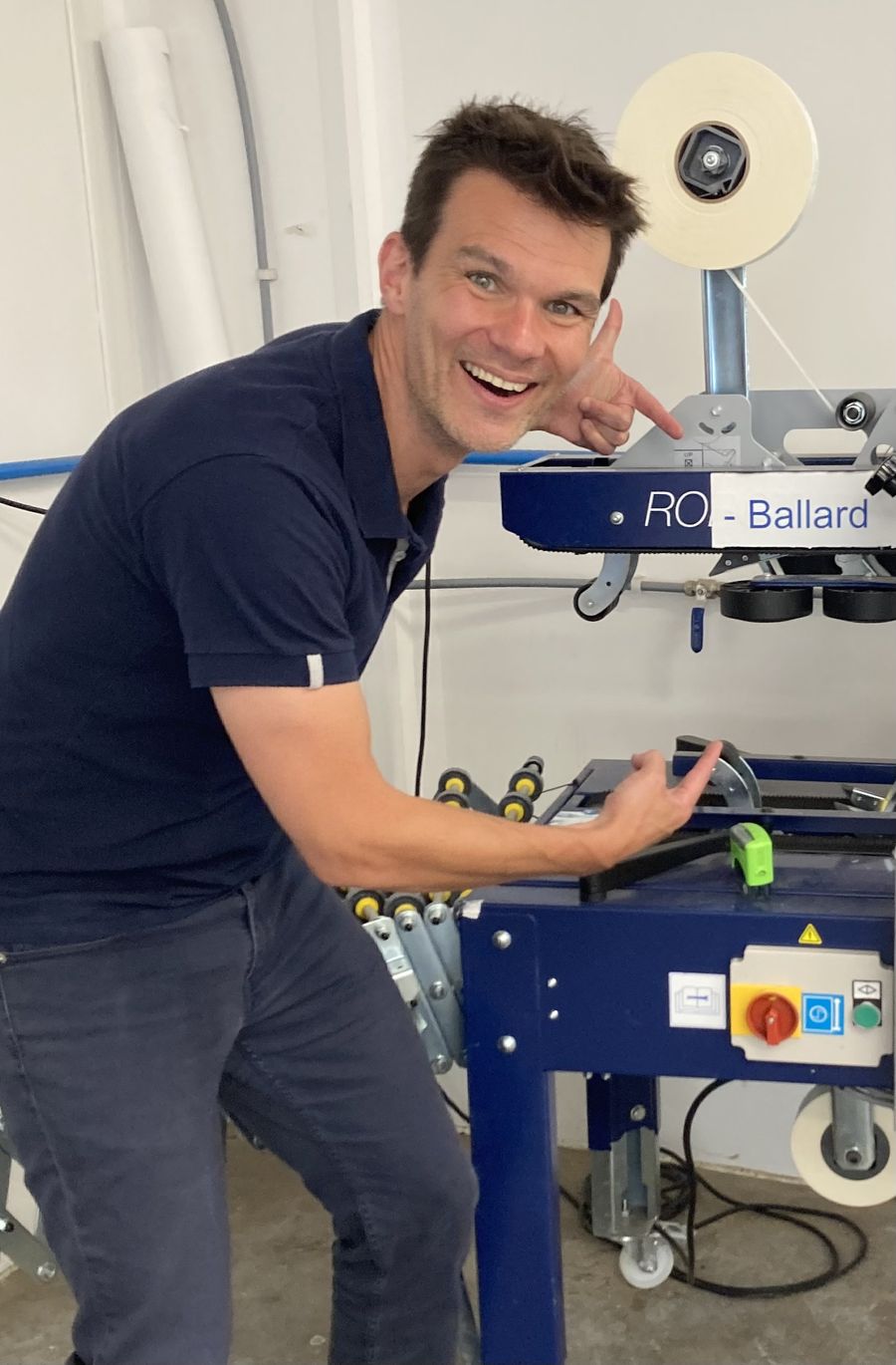 Ro at a taping machine